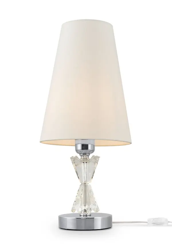 Riktigt trendig lampa i bomull från Maytoni.