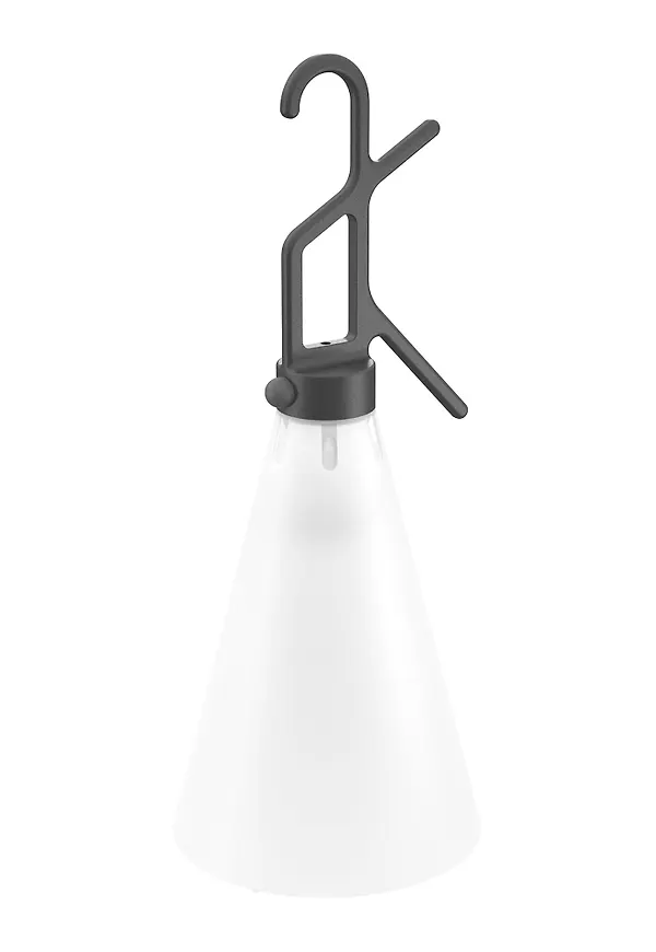 Svart Flos-bordslampa i söt modell.