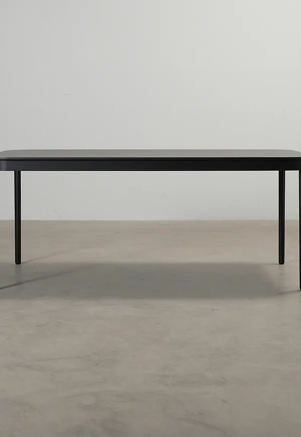 Fin bord 2025 från Fogia.