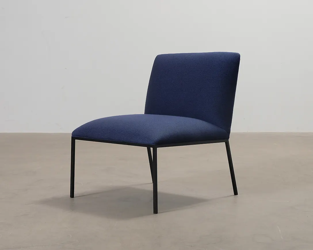 Cool vit fåtölj 2025 från Fogia.