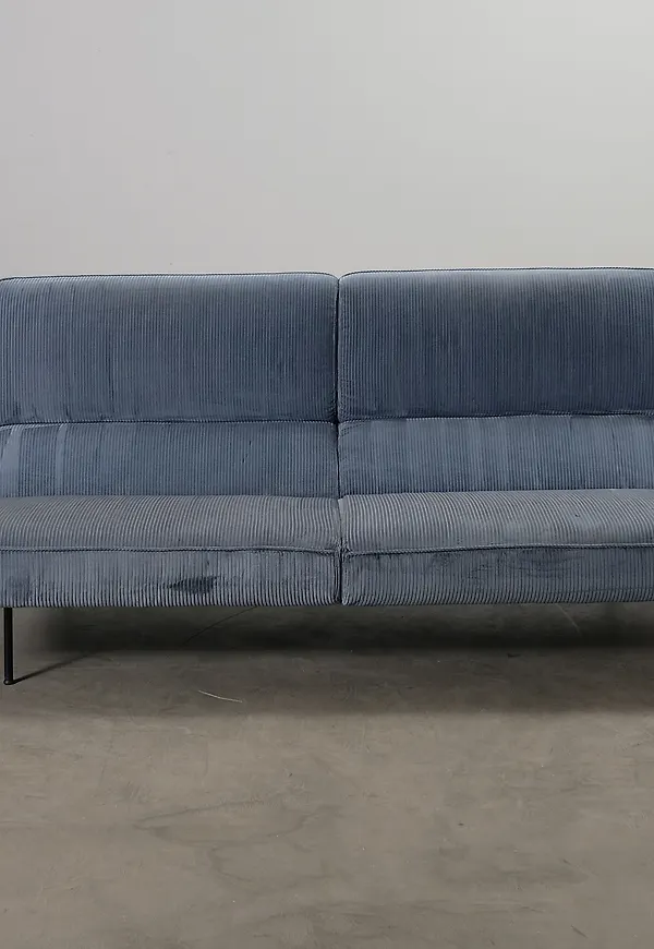 Superfin blå soffa 2025 från Fogia.