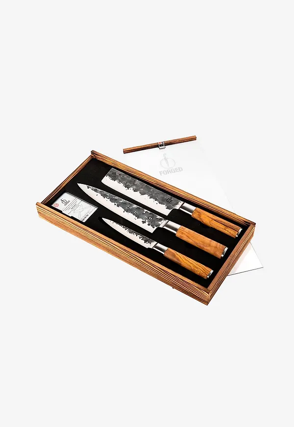 Grå Forged-kniv i söt modell.