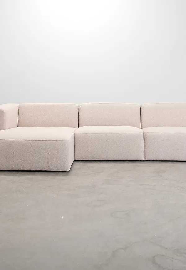 Riktigt fin soffa 2026 från Forms & Objects.