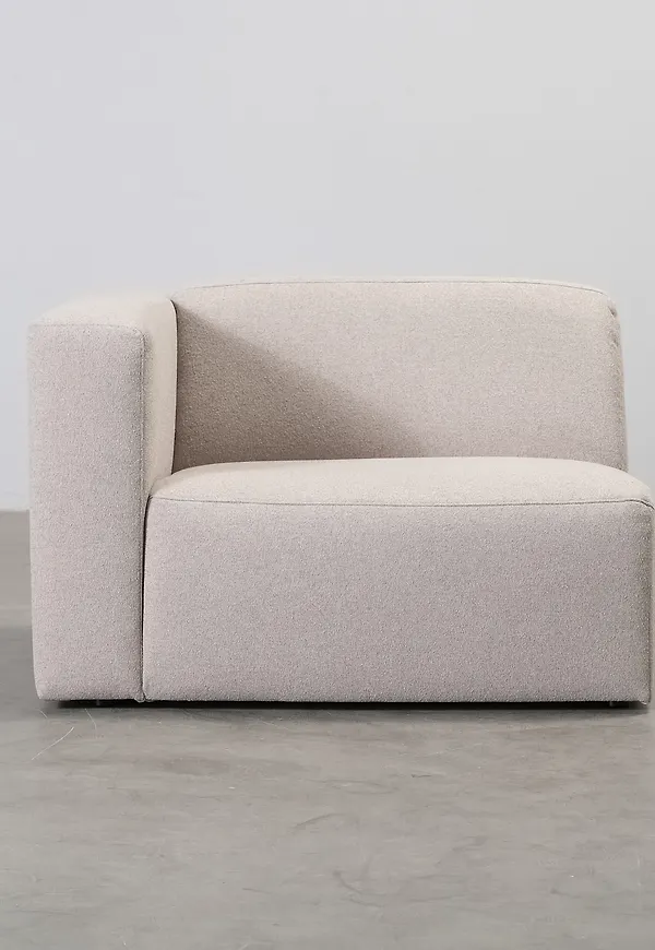 Beige Forms & Objects-soffa i fin modell.