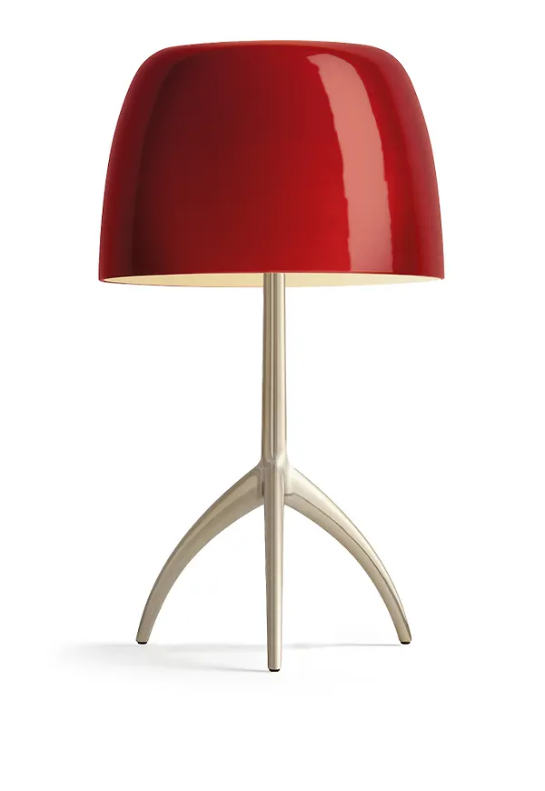 Fin aluminiumlampa 2026 från Foscarini.