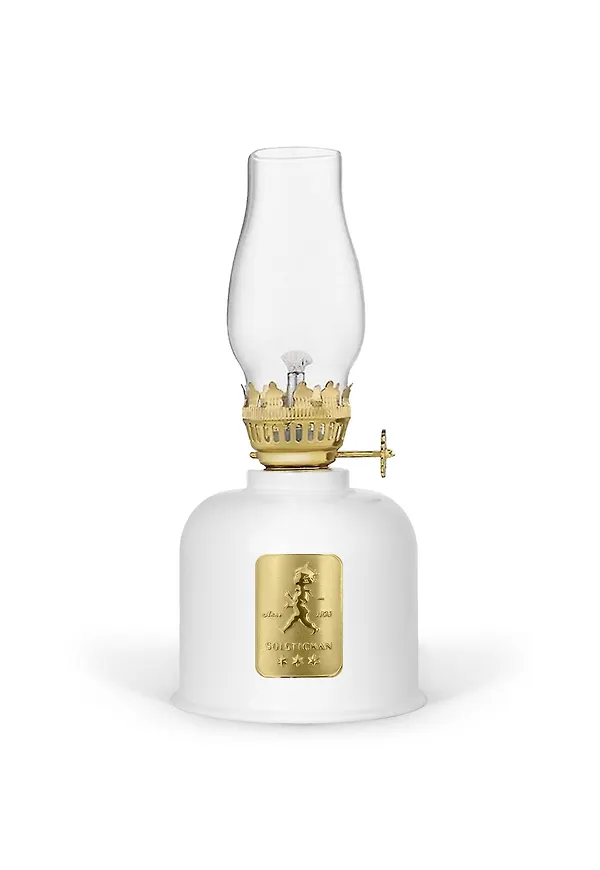 Stilren fotogenlampa 2024 från Solstickan.