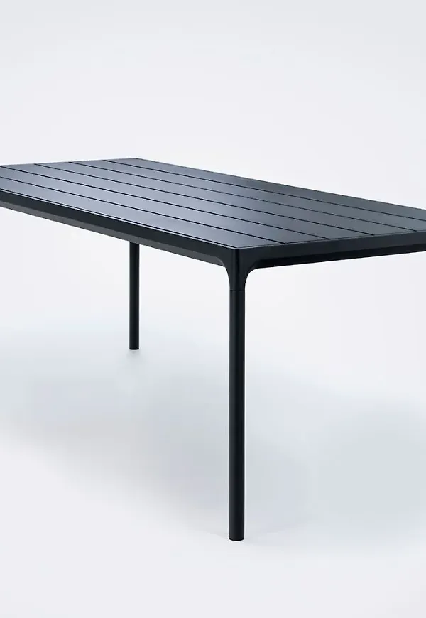 Klassisk barbord i aluminium från Houe.