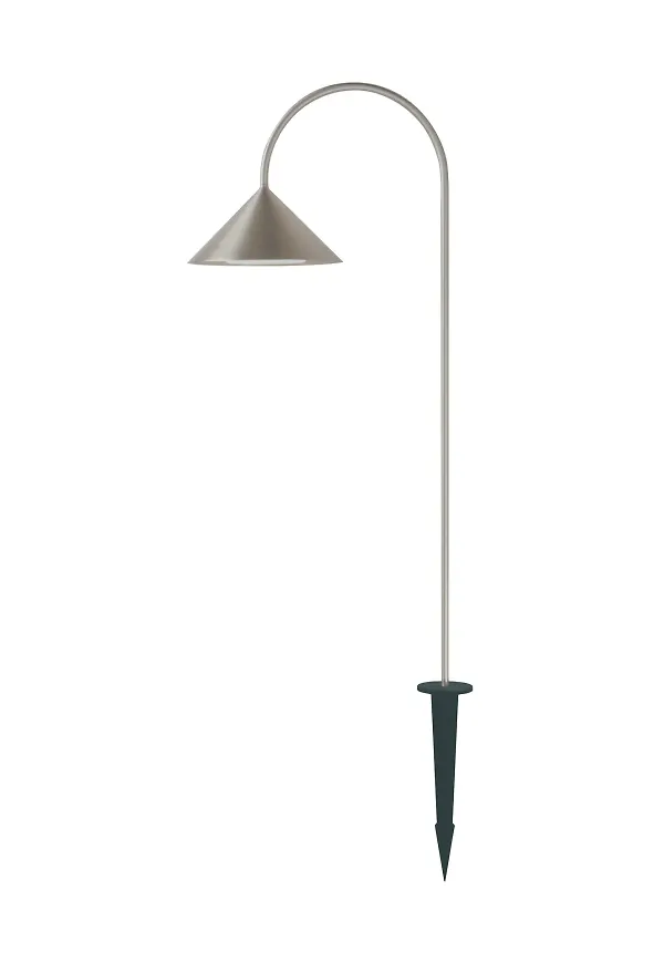 Komfortabel silverfärgad lampa 2026 från Frandsen.