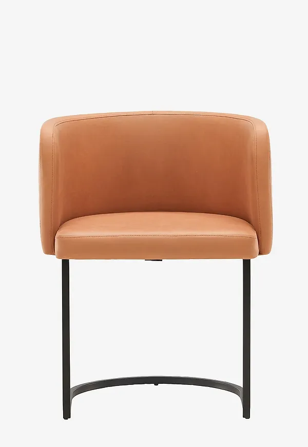 Härlig stol 2025 från Furniture Fashion.