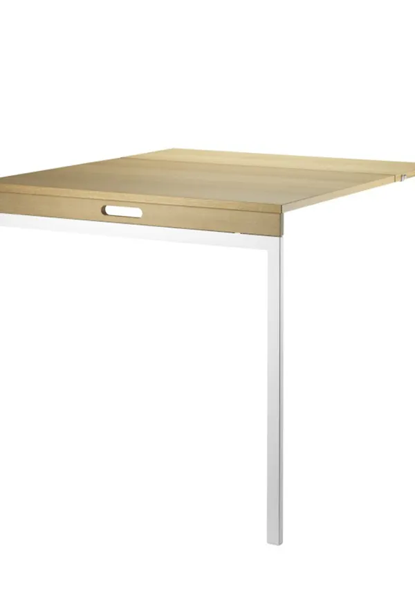 Ikonisk ekmatbord 2024 från String Furniture.