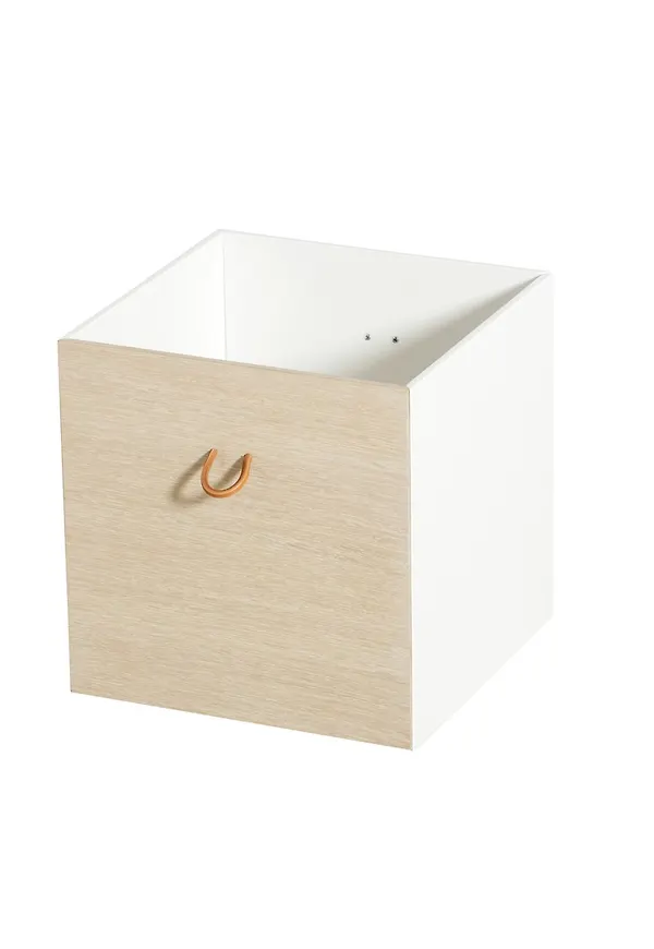 Snygg Låda som passar bra vid många olika tillfällen.