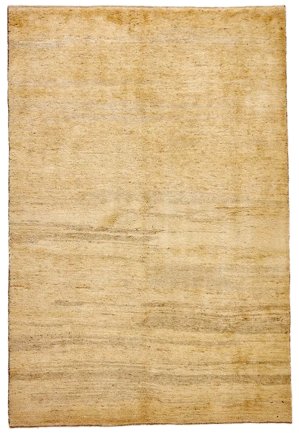 Beige ullmatta som passar perfekt till sommaren 2025!