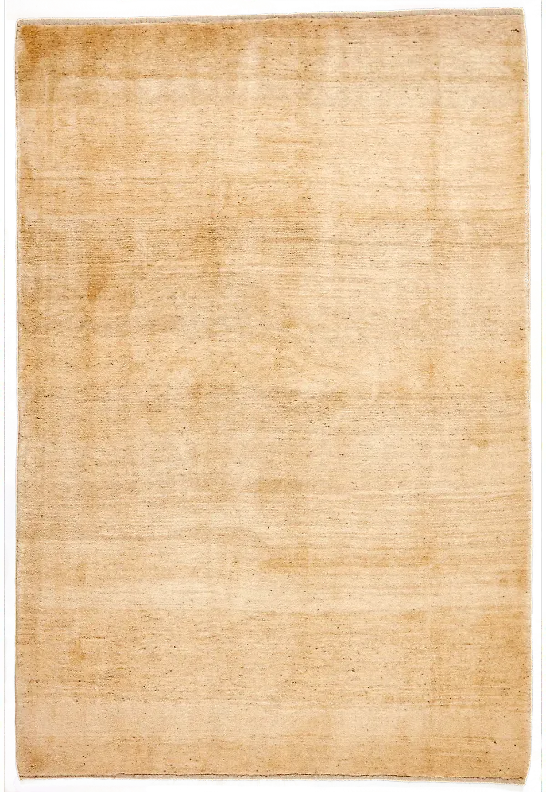 Beige ullmatta som passar perfekt till sommaren 2025!