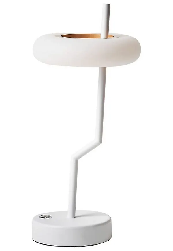 Jättefin Lampa som passar bra vid många olika tillfällen.