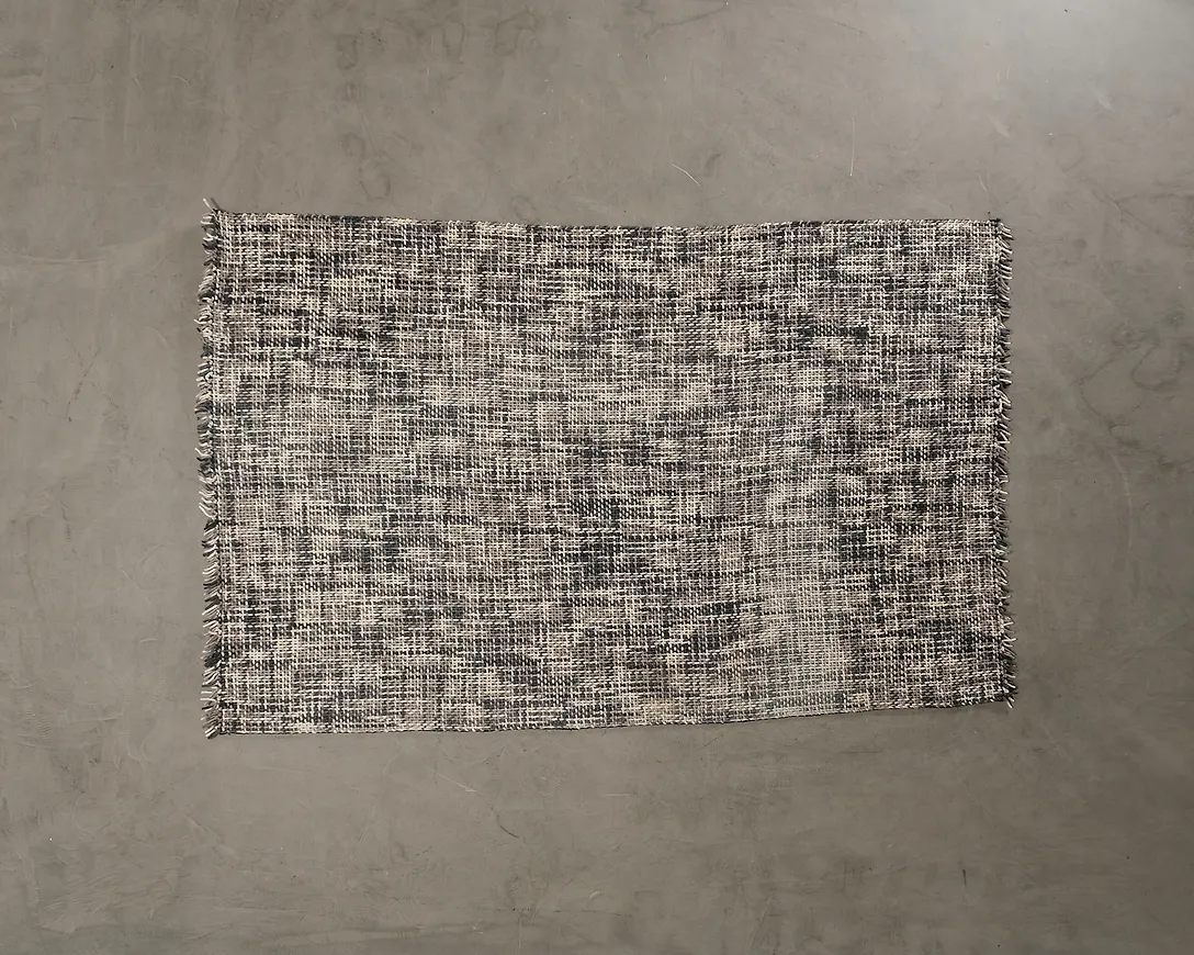 Otroligt snygg flerfärgad matta 2025 från Gan.