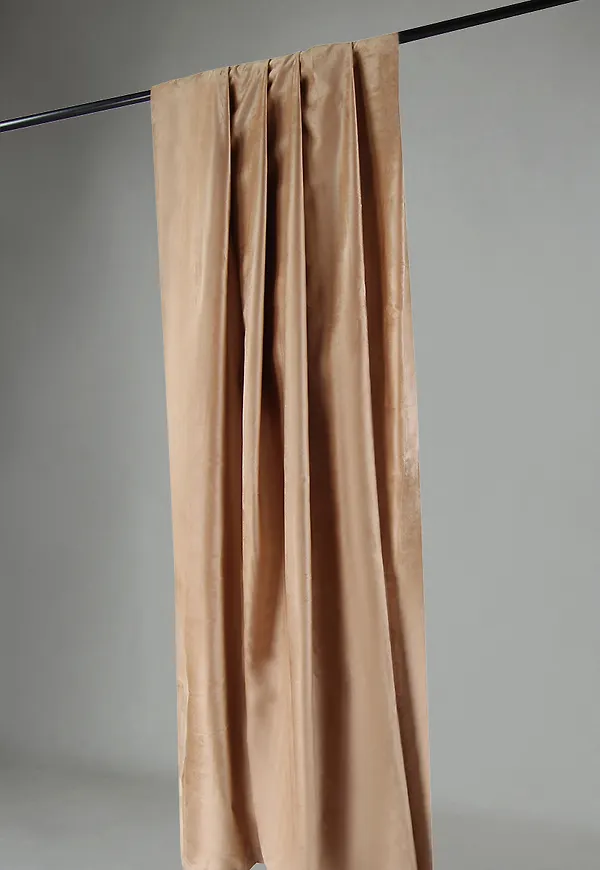 Beige TC Home - Gardiner-sammetsgardin i supersnygg modell.