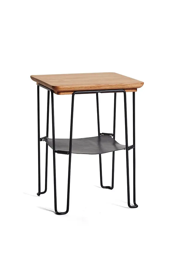 Stilriktig bord som passar bra vid många olika tillfällen.