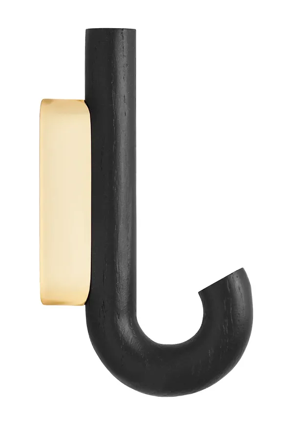 Vacker hängare i svart från Gejst.