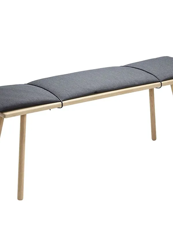 Jättesnygg skrivbord i ek 2025 från Skagerak.