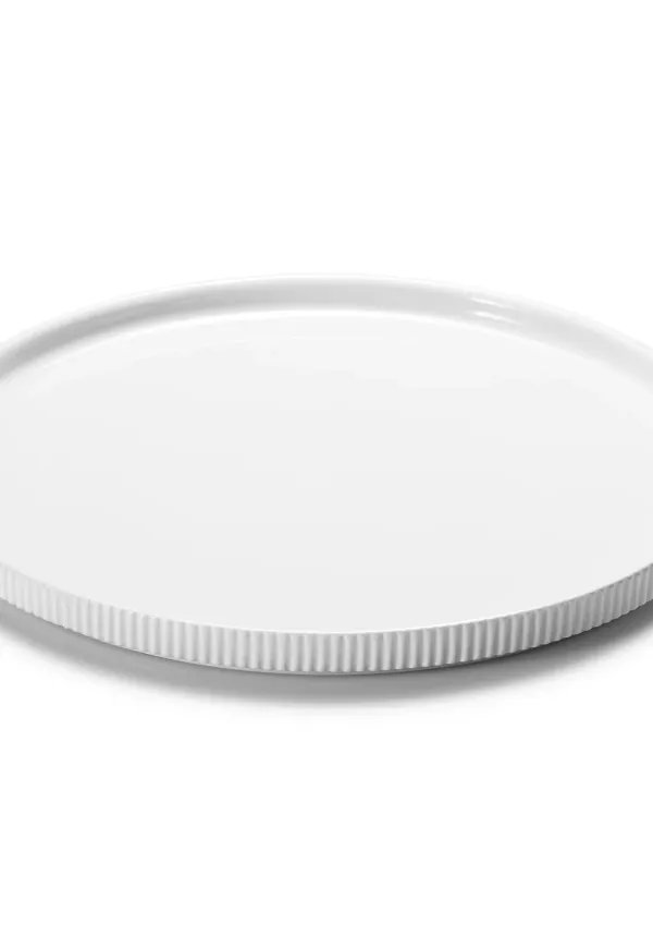 Vit Georg Jensen-mattallrik i riktigt trendig modell.