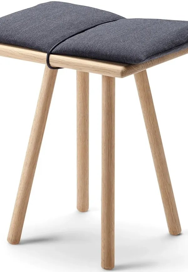 Riktigt snygg ekmatbord 2025 från Skagerak.