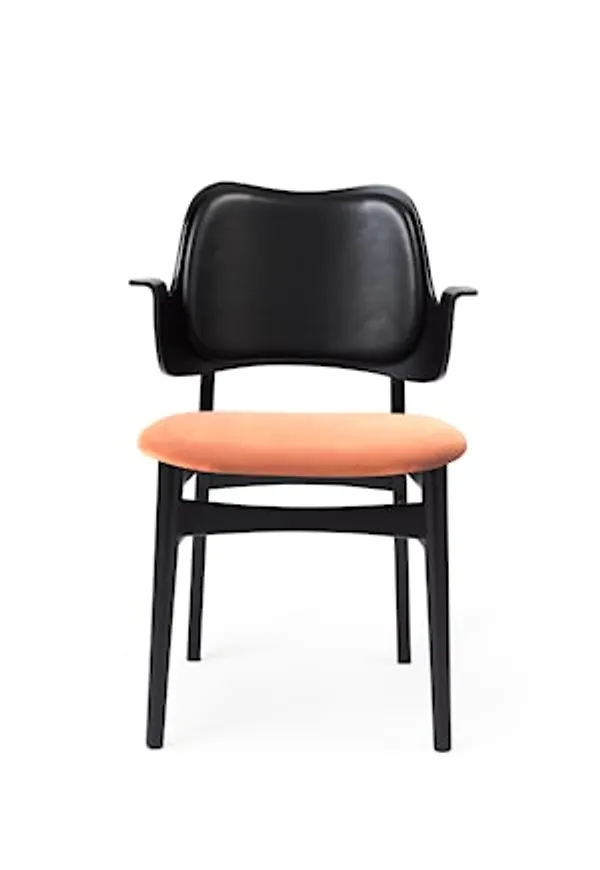 Exklusiv stol i rosa från Warm Nordic.