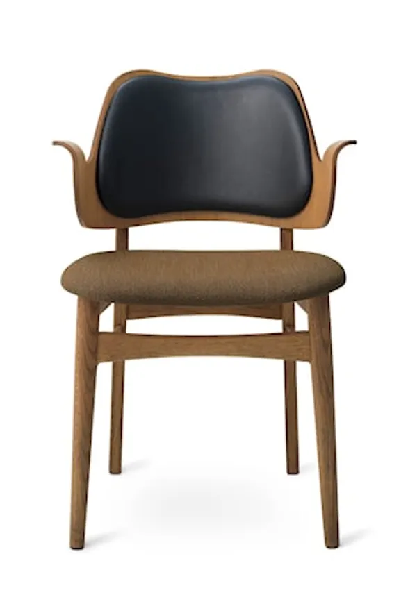 Supersnygg stol i brunt från Warm Nordic.