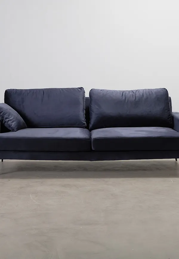 Riktigt snygg soffa i blått från No brand.