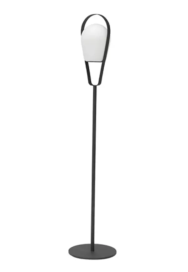 Fin utomhuslampa 2025 från Hillerstorp.