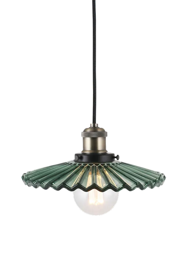 Riktigt fin grön lampa 2025 från Globen Lighting.