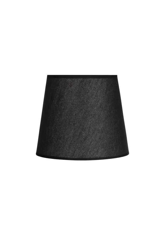 Riktigt snygg Lampa som passar bra vid många olika tillfällen.