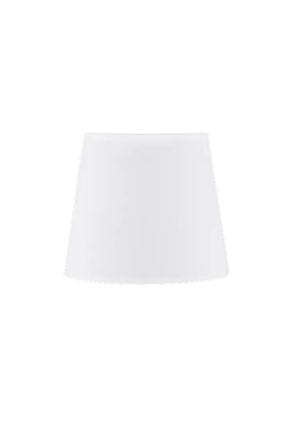 Elegant vit lampa 2025 från Globen Lighting.