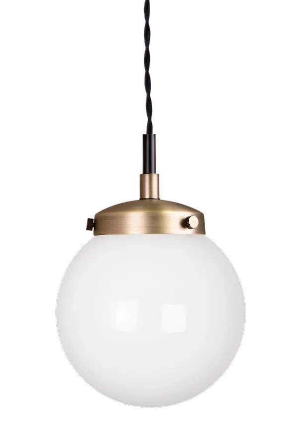 Stilren Lampa som passar bra vid många olika tillfällen.