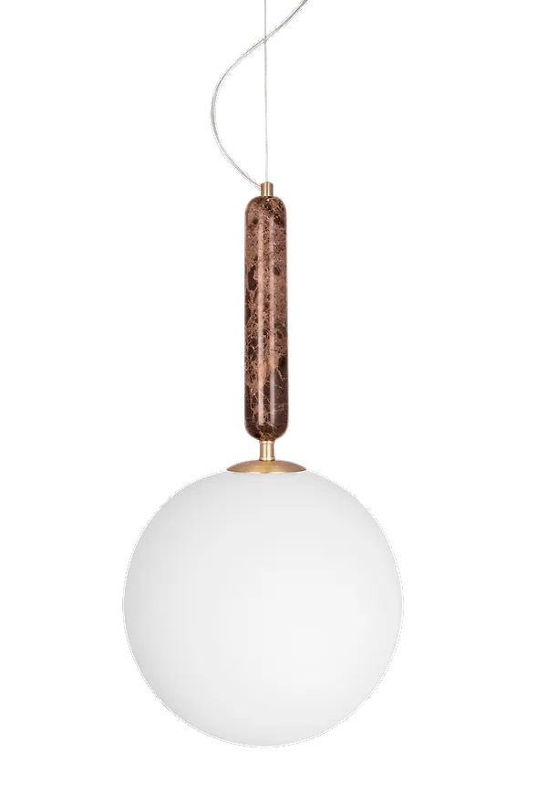 Jättesnygg taklampa 2025 från Globen Lighting.