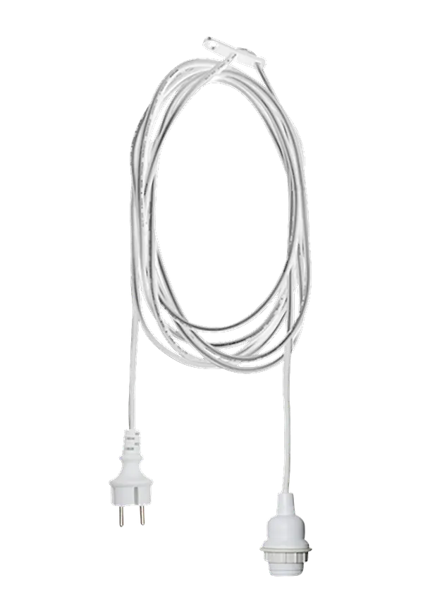 Fantastiskt fin lampa i vitt från Globen Lighting.