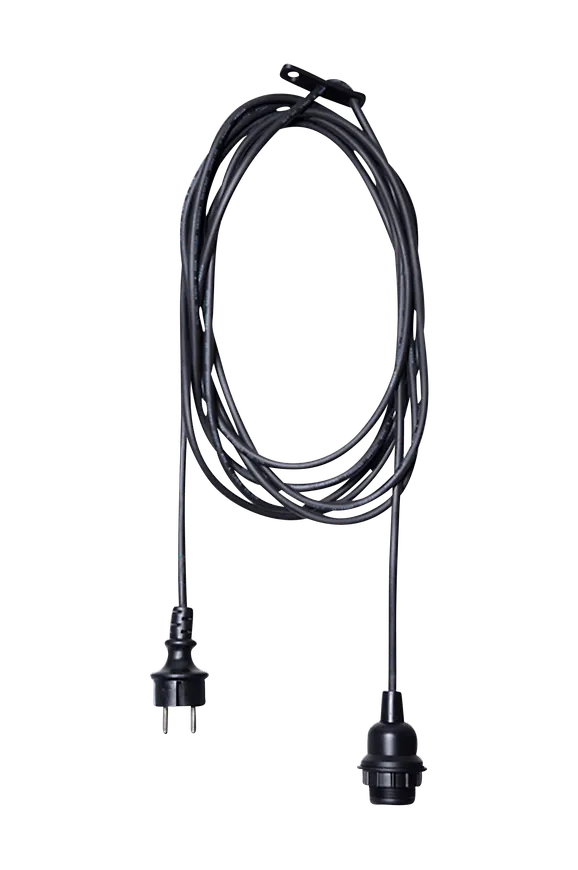 Jättesnygg lampa 2025 från Globen Lighting.