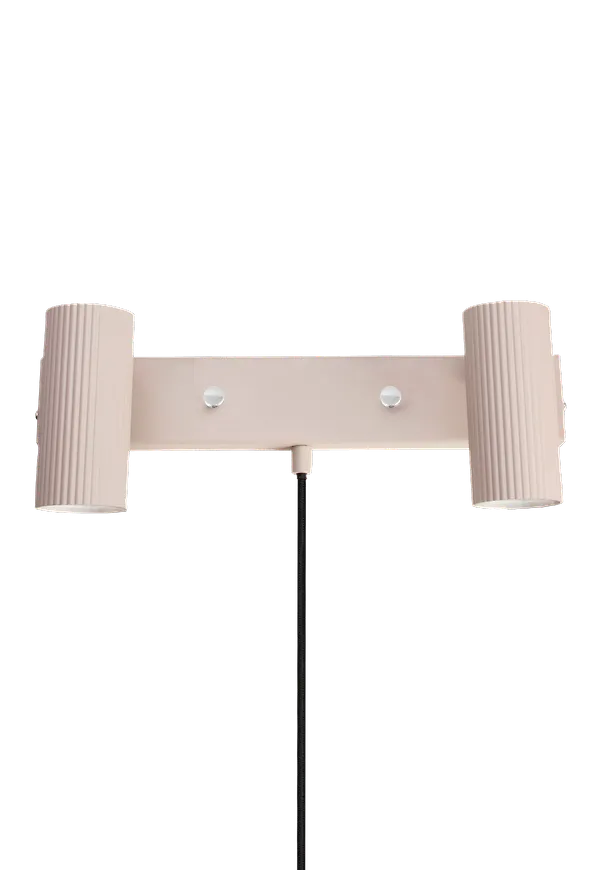 Fantastiskt fin lampa 2025 från Globen Lighting.