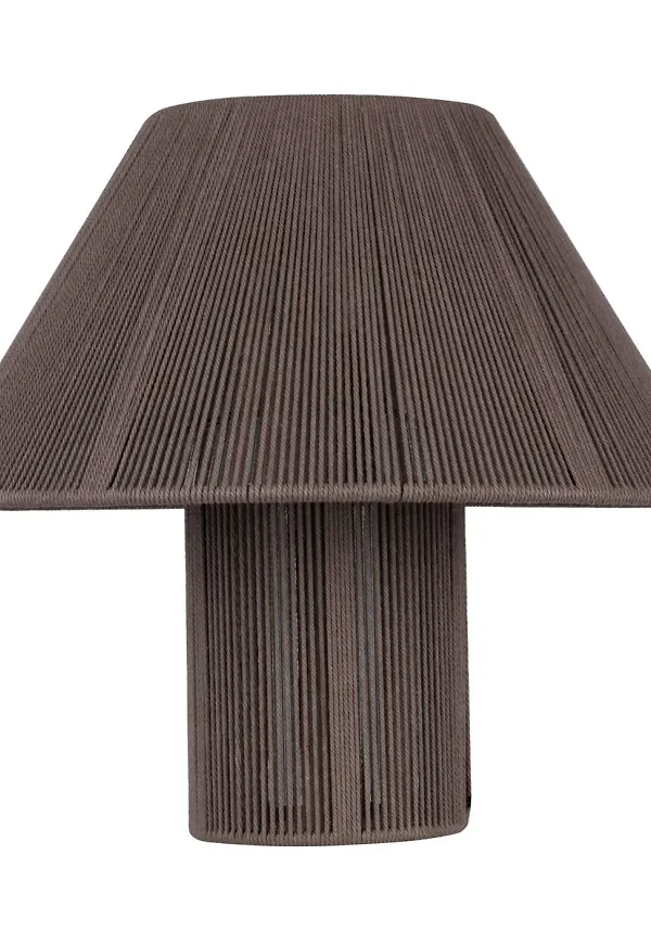 Globen Lighting bordslampa som passar perfekt till sommaren 2025!