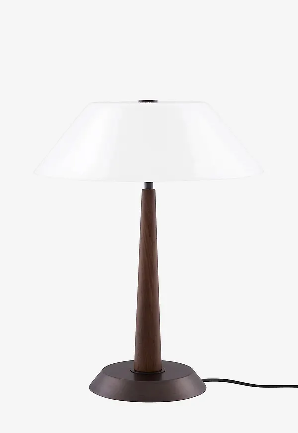 Klassisk Lampa som passar bra vid många olika tillfällen.