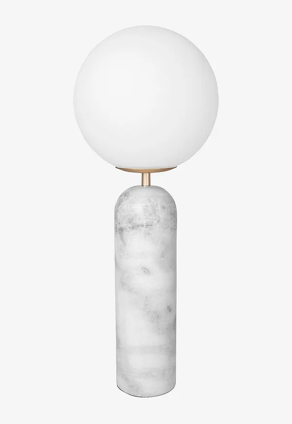 Riktigt snygg Lampa som passar bra vid många olika tillfällen.