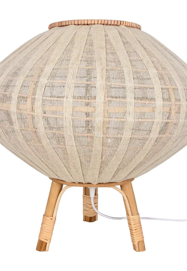 Otroligt fin golvlampa i vitt från Globen Lighting.