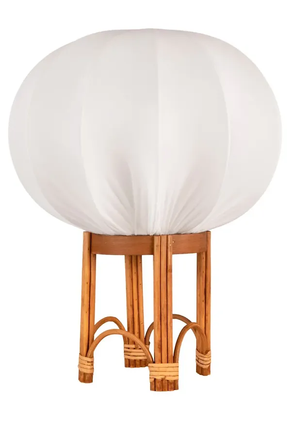 Jättesnygg Lampa som passar bra vid många olika tillfällen.