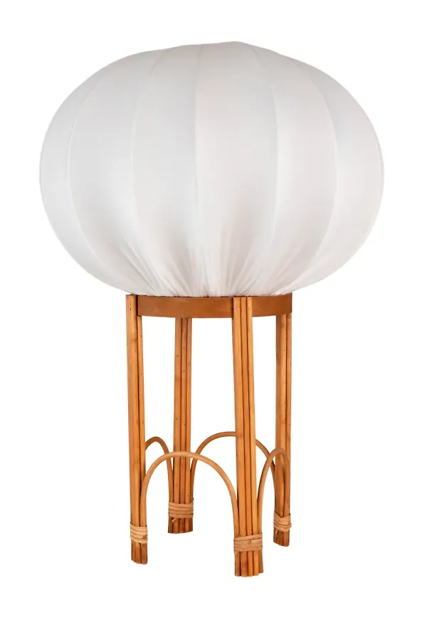 Fin Lampa som passar bra vid många olika tillfällen.