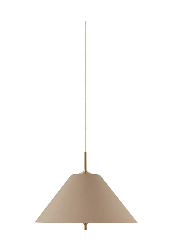 Modern brun lampa 2026 från Globen Lighting.