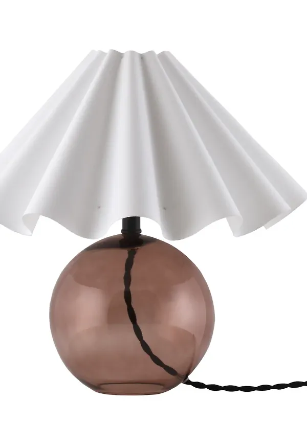 Riktigt fin brun lampa 2025 från Globen Lighting.