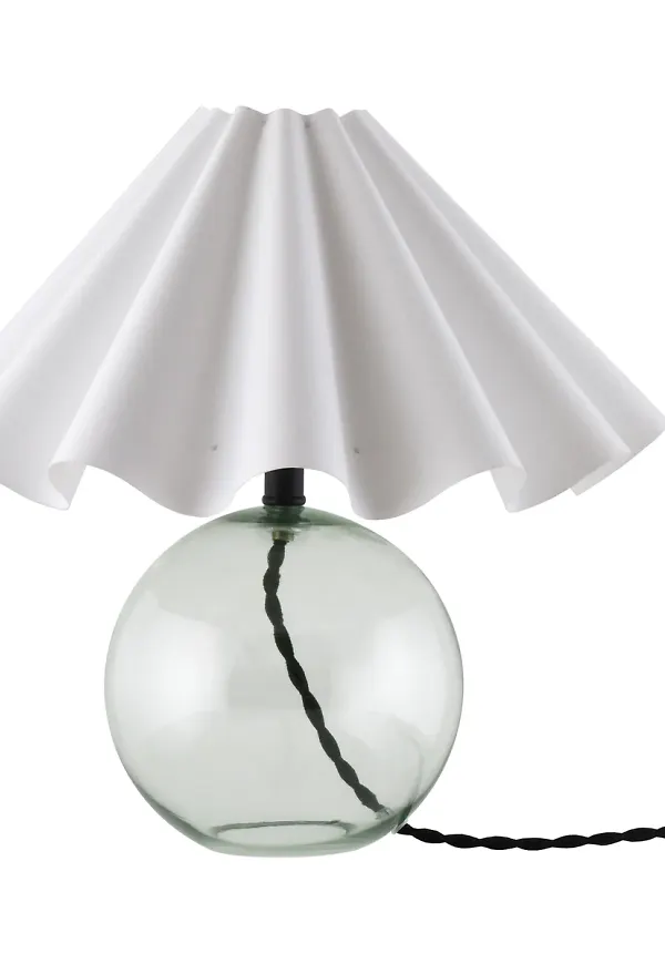 Globen Lighting bordslampa som passar perfekt till sommaren 2025!