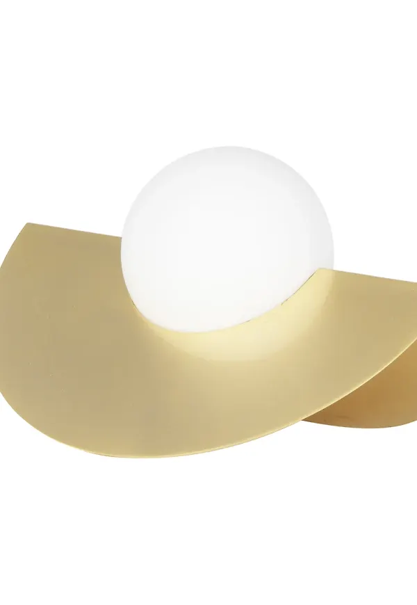 Vacker vit lampa 2025 från Globen Lighting.