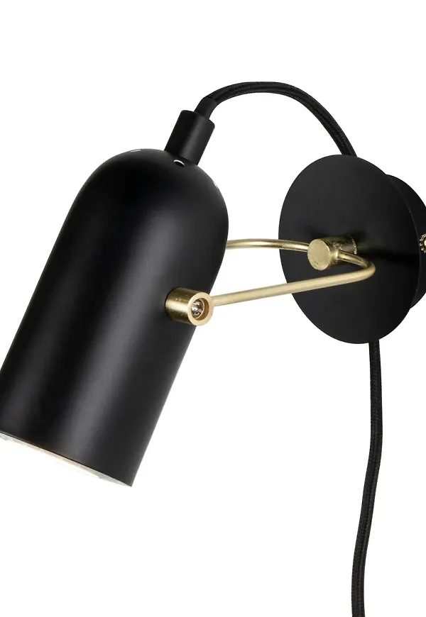 Riktigt snygg vägglampa 2025 från Globen Lighting.