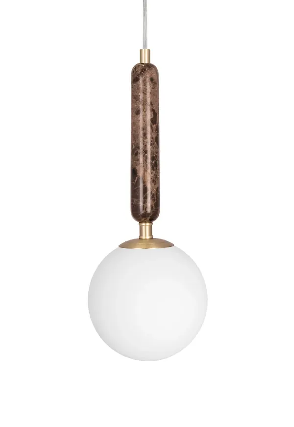 Brun Globen Lighting-lampa i komfortabel modell.