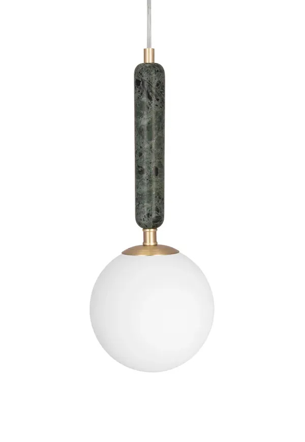 Grön Globen Lighting-taklampa i skön modell.